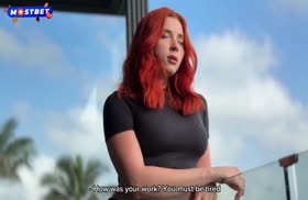 Рыжая фитоняшка отлично работает ротиком